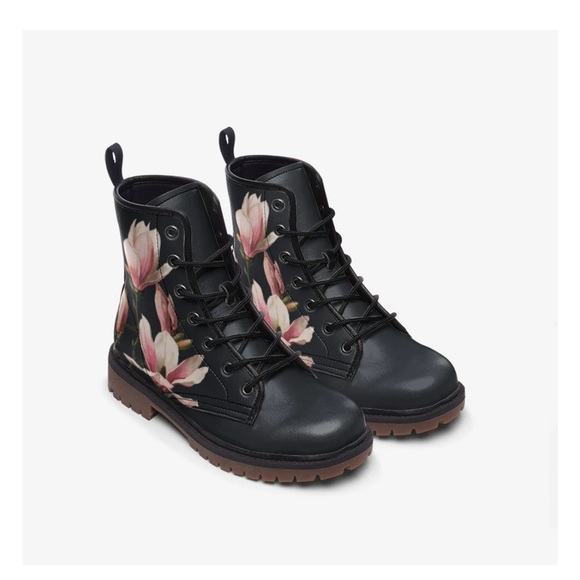 NWT Harlow & Lloyd Magnolia combat boots - size 10 - Picture 1 of 3